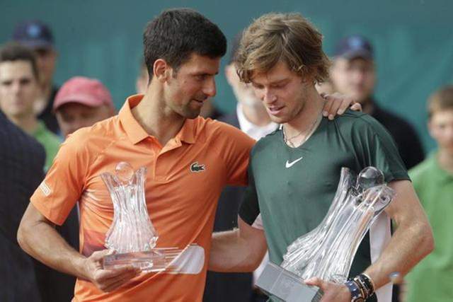 和敏锐的门 和敏锐的门