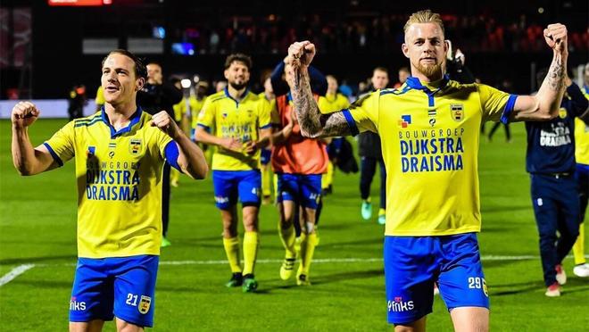 人不跟球 人不跟球