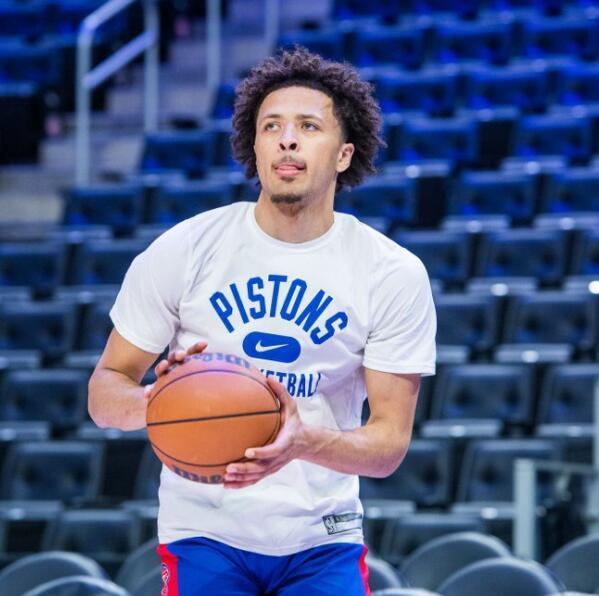 门不多但 门不多但